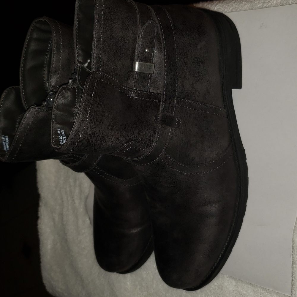 Yu Clayton Womenboots size 9.5m Dark grey